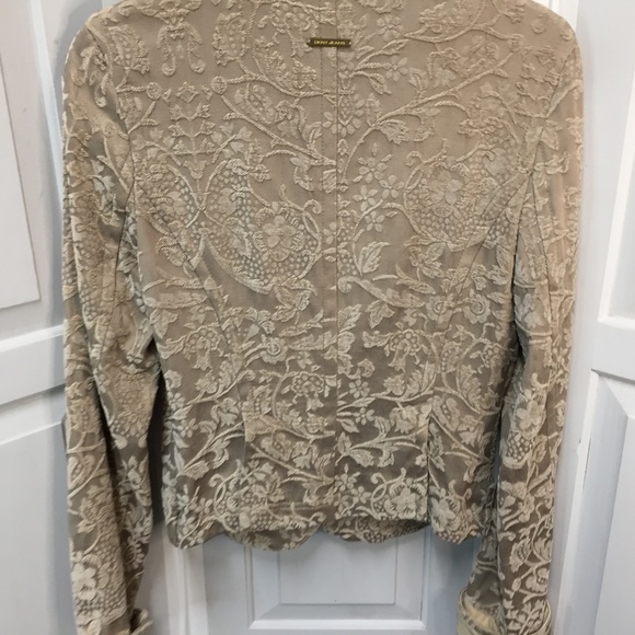 DKNY Jeans Tan Jacket w/ Raised Floral Velvet Detail - Picture 12 of 15